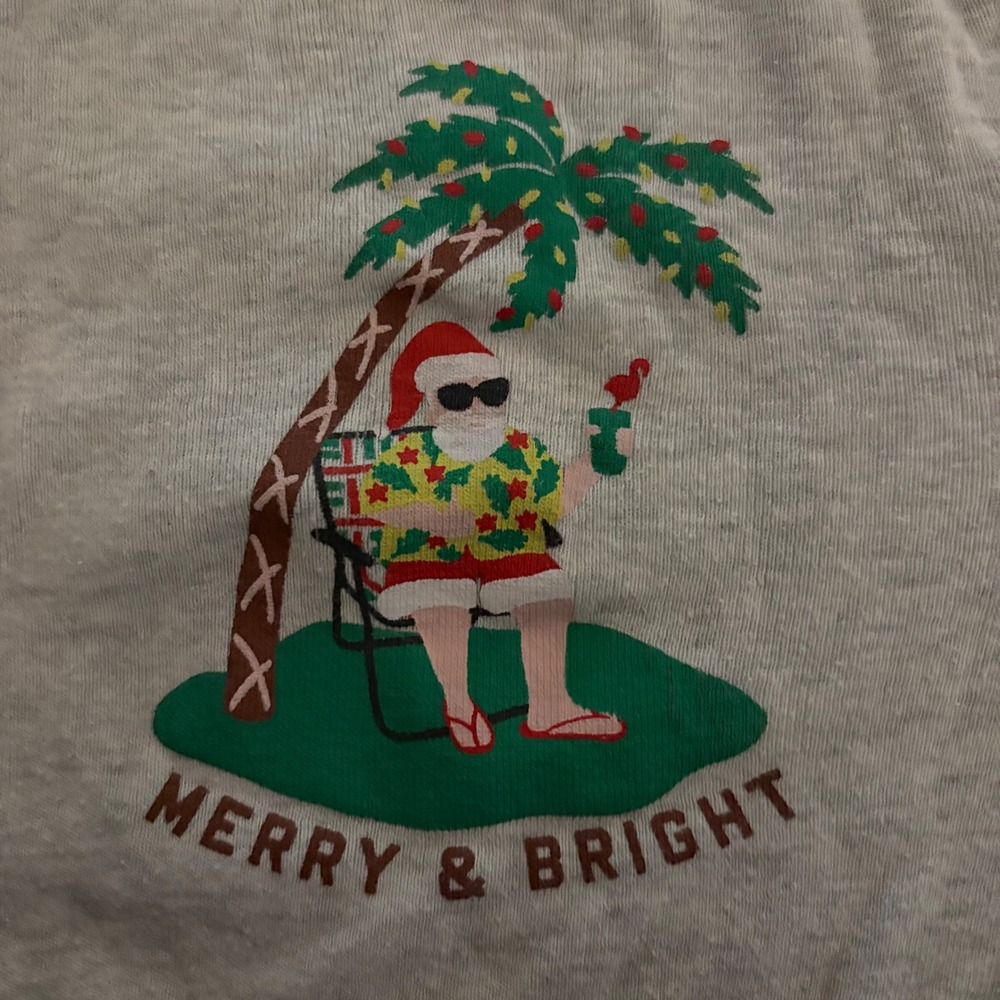 Old Navy Long Sleeve Graphic‎ Tee Santa Tropical Island Light Gray (Youth XL 12)